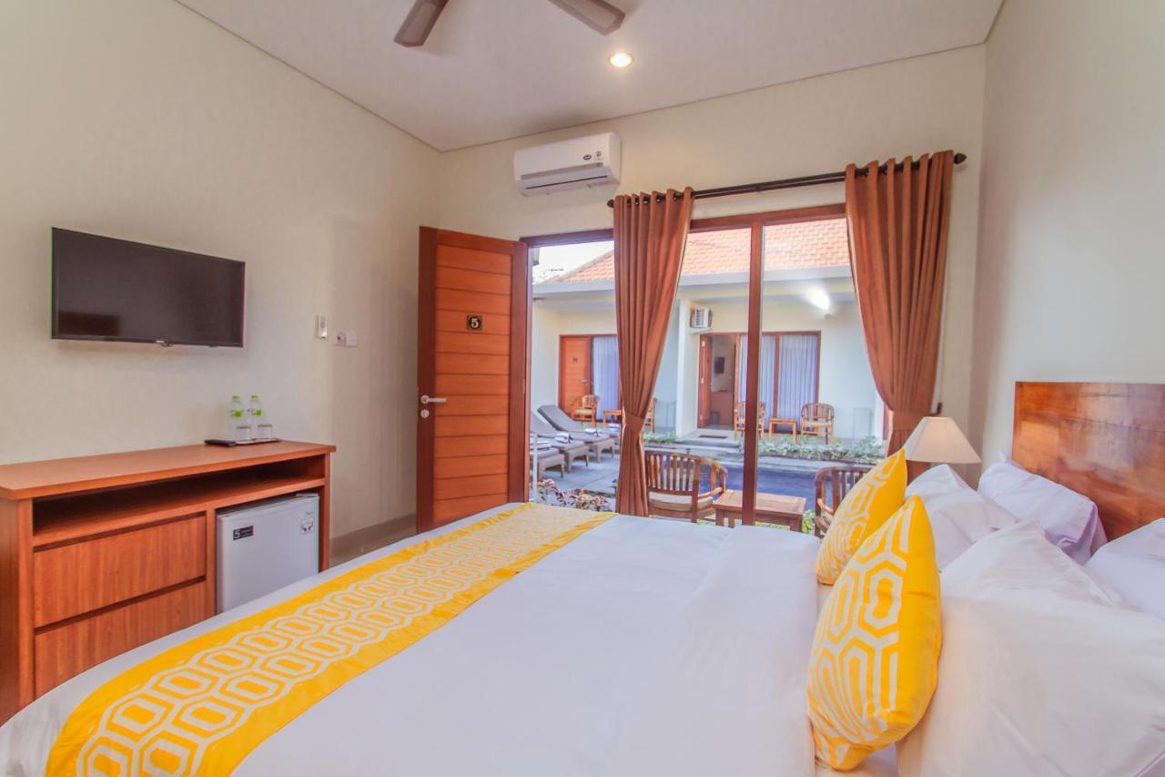 Готель Cening Ayu Sanur Екстер'єр фото
